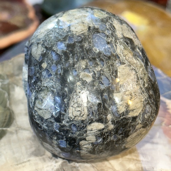 Blue Que Sera Crystal Skull Carving! - Picture 4 of 8